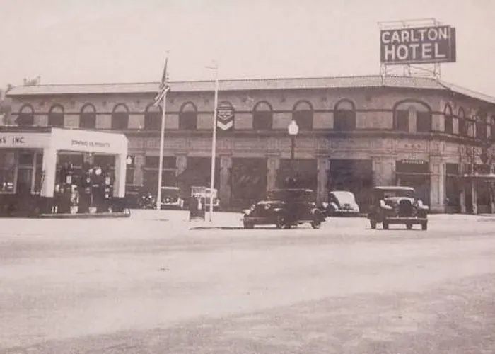Carlton Hotel