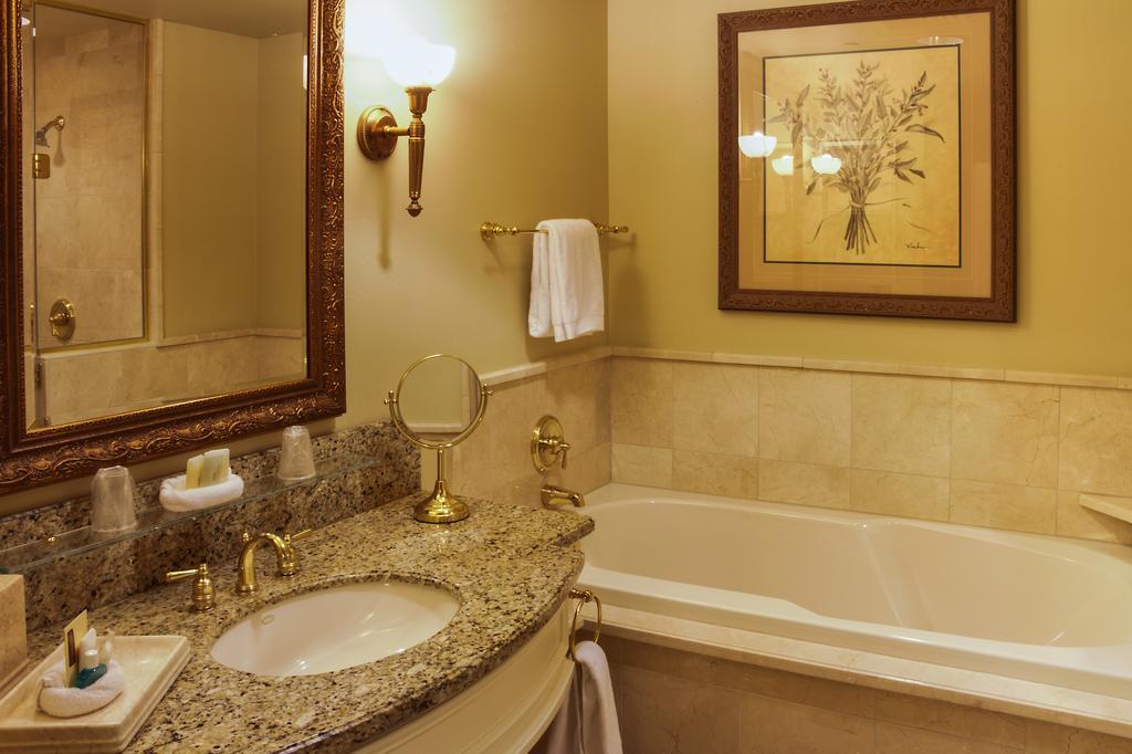 Hotel Carlton Atascadero