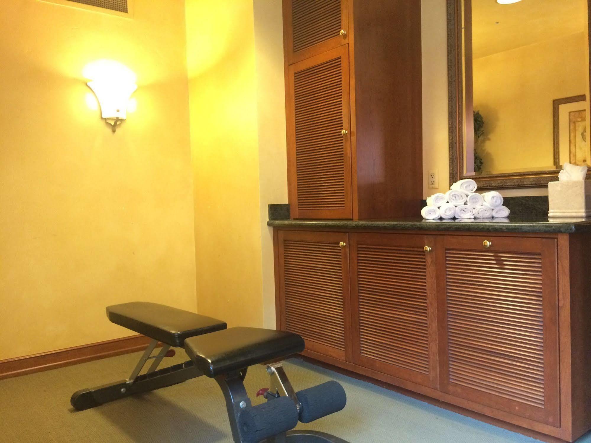 Carlton Hotel 3*